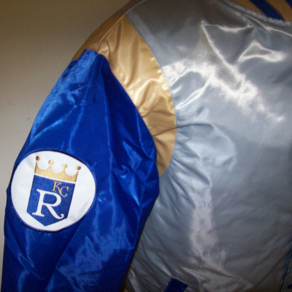 KANSAS CITY ROYALS MLB REVERSIBLE SNAP DOWN JACKET - Picture 5 of 8